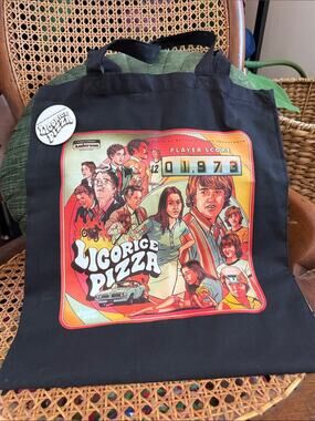 2021 Licorice Pizza Limited Edition Player Score Promo Tote Bag w/Branded Button